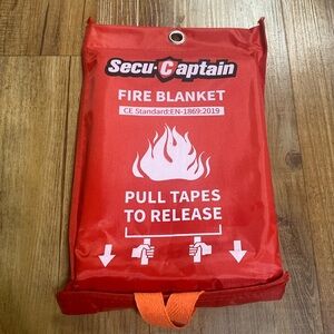 Secu-captain fire blanket NWT